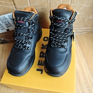New Black Steel Toe Hiking Boots for unisex in size 5.5